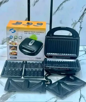 Brand New 3-in-1 Toaster, Waffle Maker & Sandwich Press