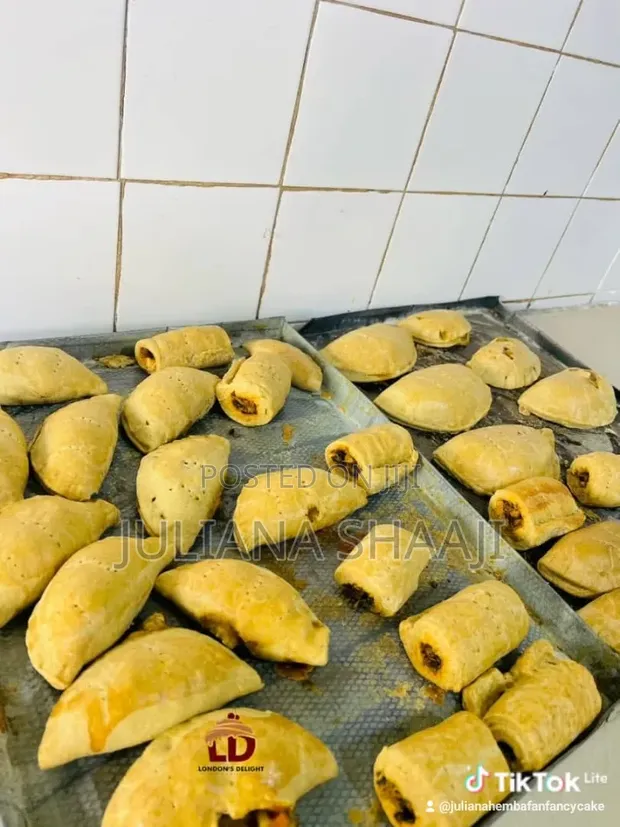 Small Chops - Delicious Cakes - 1