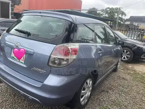 Toyota Matrix XR Hatchback AWD ta 2006