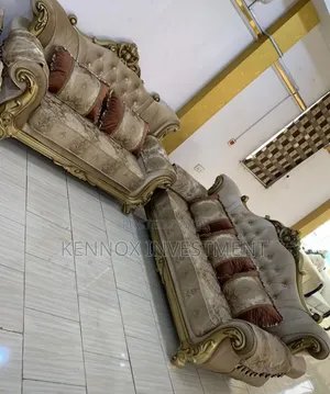 China 7 Seater Complete Sofa Set