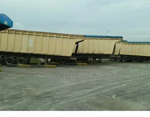 Akulolin Tipper na Mercedes-Benz Actros (24 Adadi)