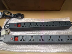 8-Way Power PDU Kariyar Wuce Gona Socket na Cabinet