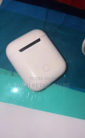 Apple AirPods 2 (Used, One Ear Working)