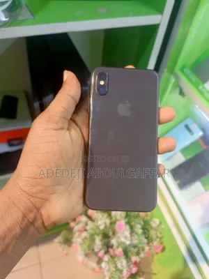 Apple iPhone XS 64GB Baki