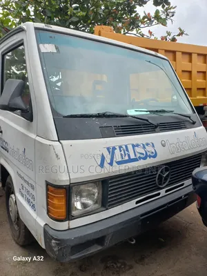Mercedes-Benz T2 Order Picker 1983