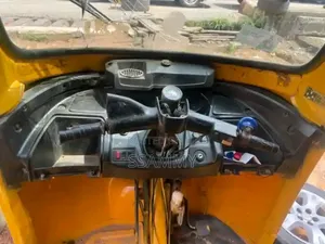 TVS King Cargo Tricycle 2023 Yellow