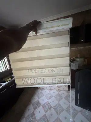 Blindin Taga Gidan Wanka Da Aka Yi Amfani Da Shi
