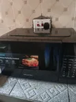 Hisense Digital Microwave (20L, Black) - 2