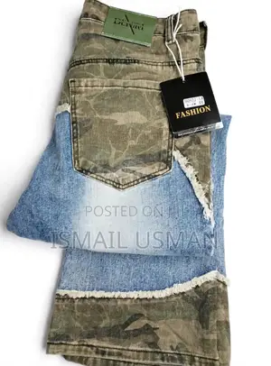 Sabon Wandon Jeans ɗin Camouflage Patchwork - Girman 32