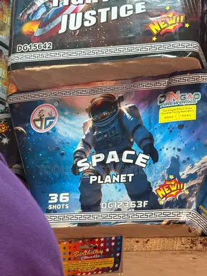 Dingao Space Planet 36-Shot Fireworks Cake
