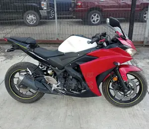 Yamaha R3 2018 Fari Sport Bike