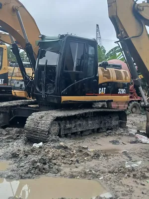 Caterpillar 320cl Excavator - Kamfanin Amfani