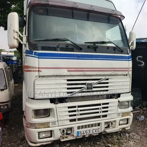 Volvo F12 Trailer Head - Na Amfani