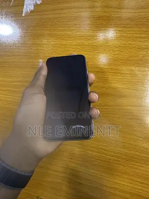 Apple iPhone X 64GB Fari