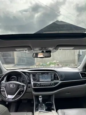 Toyota Highlander Limited SUV 2015