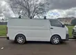 Toyota HiAce Bus 2011 - 5