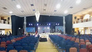 Sabon Hasken Stage