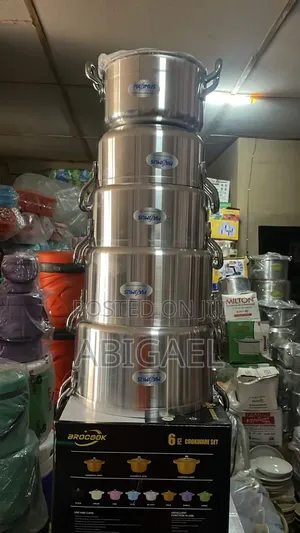 Brand New 5-Piece Maximus Quality Aluminum Pot Set