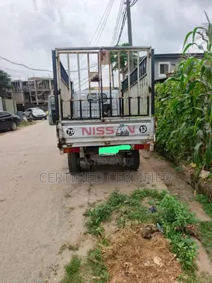 Nissan Cabstar Truck (2005)
