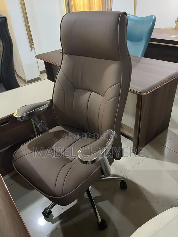 Luxury Executive Office Chair - Brown - 1