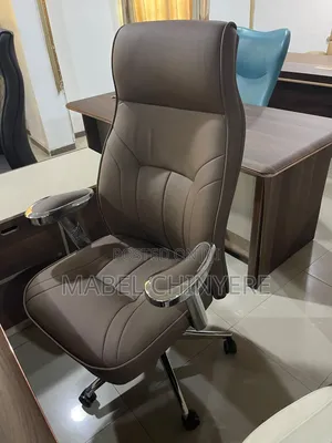 Luxury Executive Office Chair - Brown
