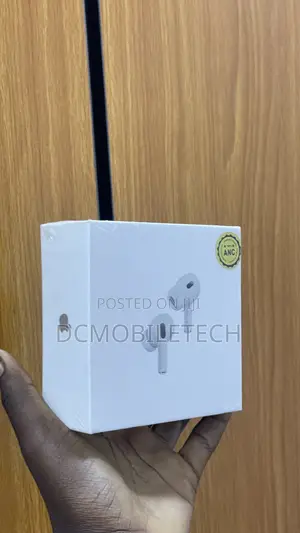 Apple AirPods 2nd Generation Wireless Earbuds