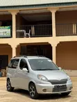 Toyota Verso 2010 Silver - 4