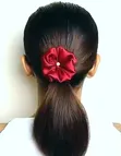 Kyakyawar Scrunchie Mai Gyaran Furen Satin - 2