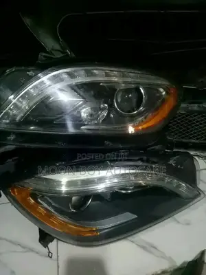 Car Light Washing Service