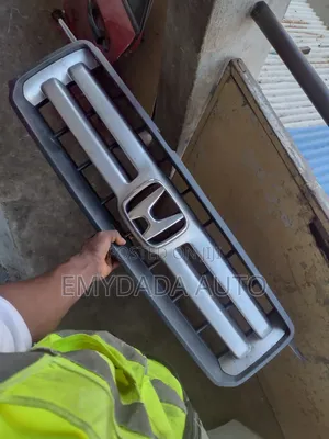 Honda Pilot Front Grille (2005-2006)