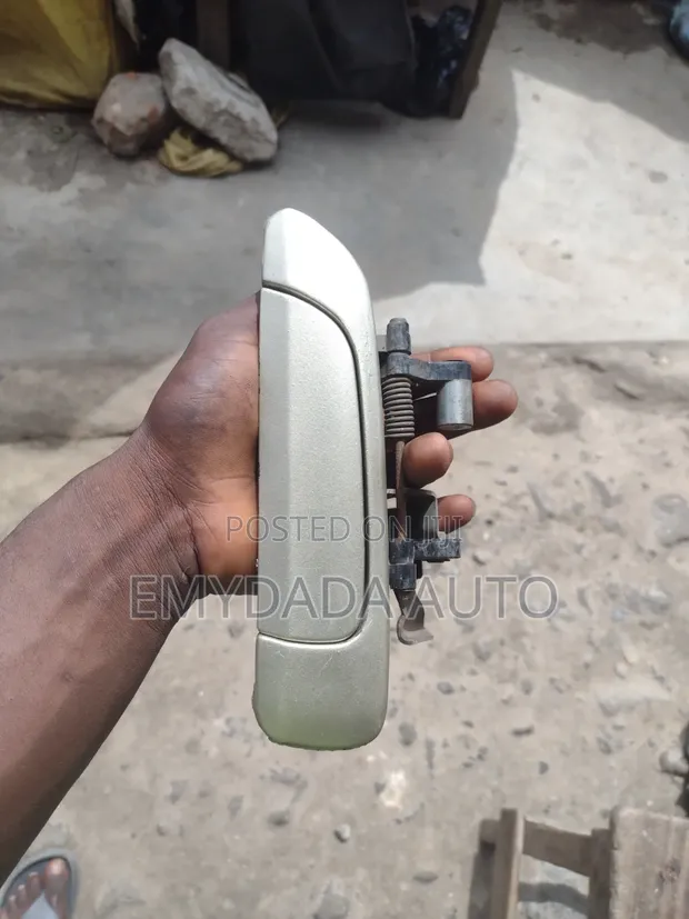 Makanin Kwado na Honda Civic (2000) - 1