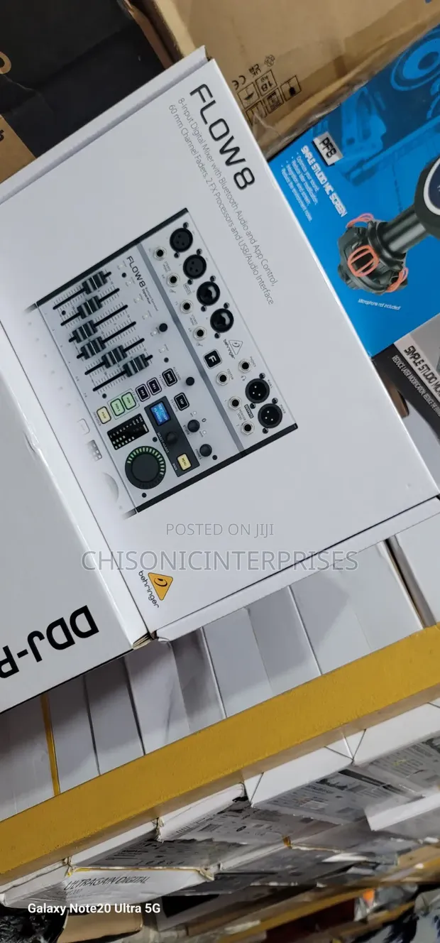 Behringer Flow 8 Digital Mixer - 1