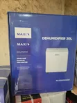 Maxi 30 Liter Dehumidifier - 1