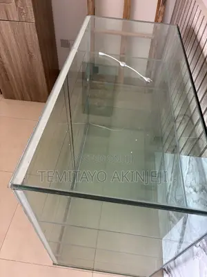4ft Nuni Gilashin Keke Tare da Hasken LED