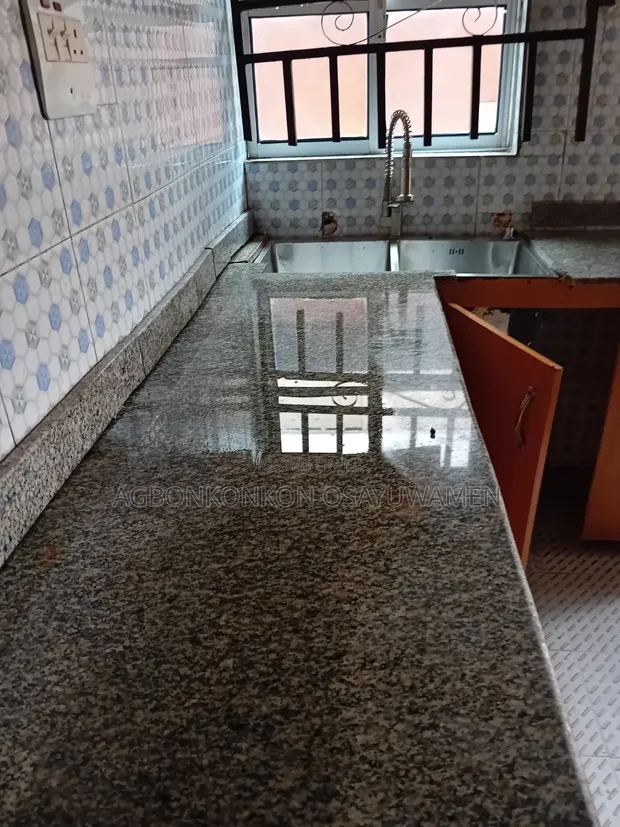 U_cleans Sabis na Tsabta Mai Girma - 1