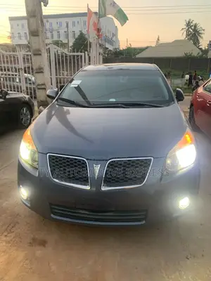 2009 Pontiac Vibe 2.4 4WD Hatchback
