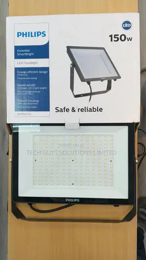 Philips Essential SmartBright Floodlight 150W