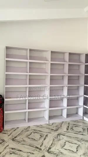 Royal Display Shelf - Fari