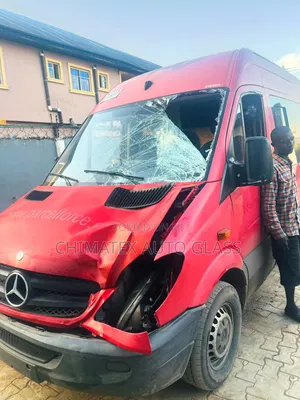 Mercedes-Benz W906 Sprinter 2019 Gilashin Windscreen - Ana Sanya shi