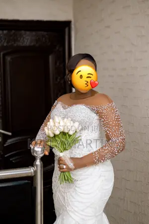 Kyakyawan White White Dress na Aure