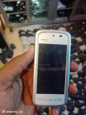 Nokia 5230 Fari