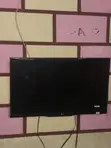 LG 32-Inch HD Ready LED TV - 1