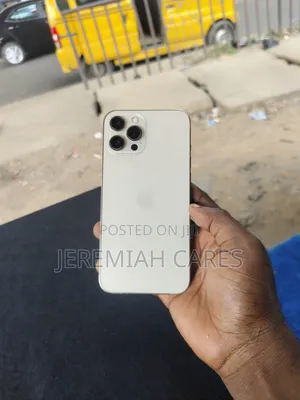 Apple iPhone 12 Pro Max 256GB Zinariya
