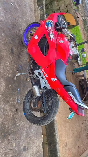 Suzuki GSX-F 600cc 2000 Ja