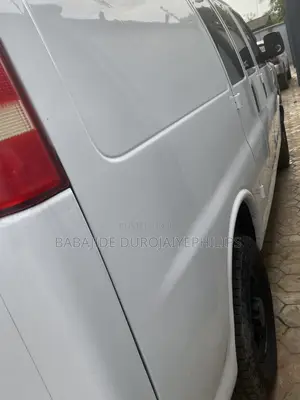 Chevrolet 3500 Van 2007 Fari