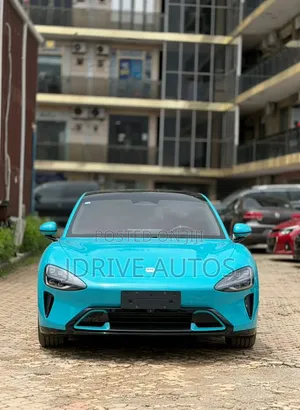 Xiaomi SU7 Base EV RWD 2025 Blue