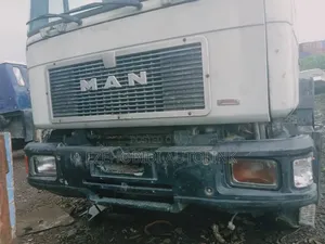 MAN Commander 12-Tyre Rigid Truck (Tokunbo)