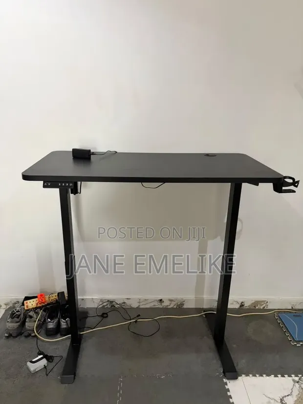Electric Adjustable Gaming Table - 1