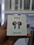 Samsung Galaxy Buds4 - 1
