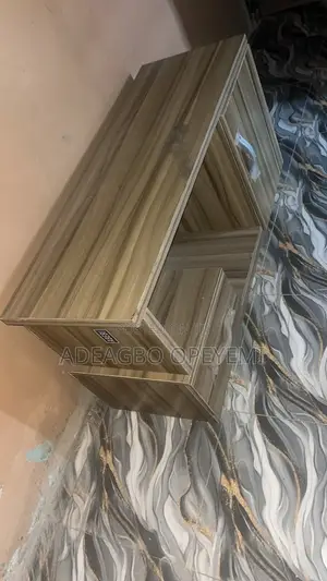 HDF TV Stand da Shelf